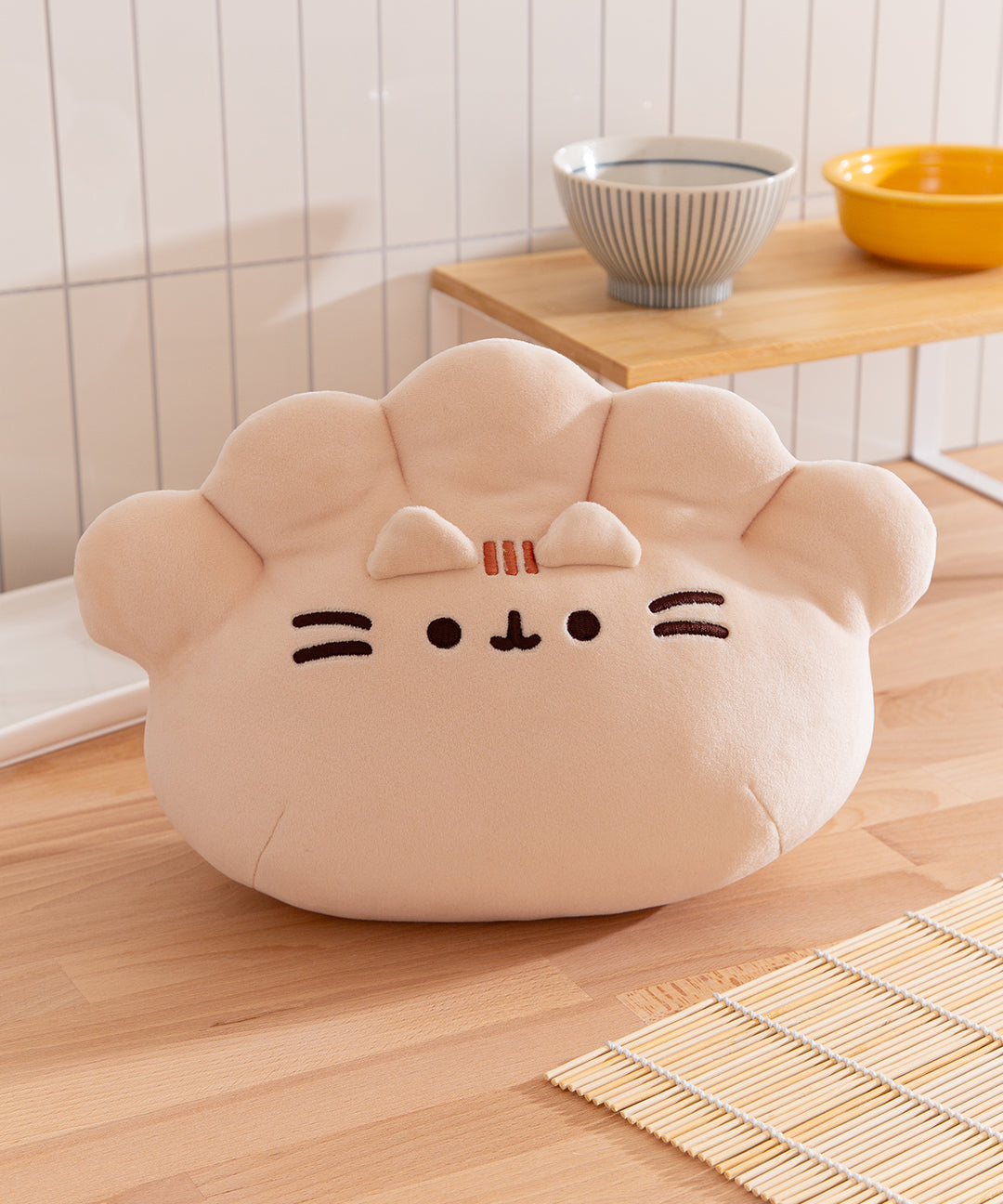 PusheenGyozaSquisheenPlush_03_web